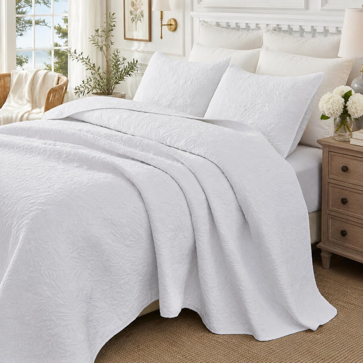 White Botanical Cotton Quilt Set King Floral Stitched Quilts 3PC - image 2