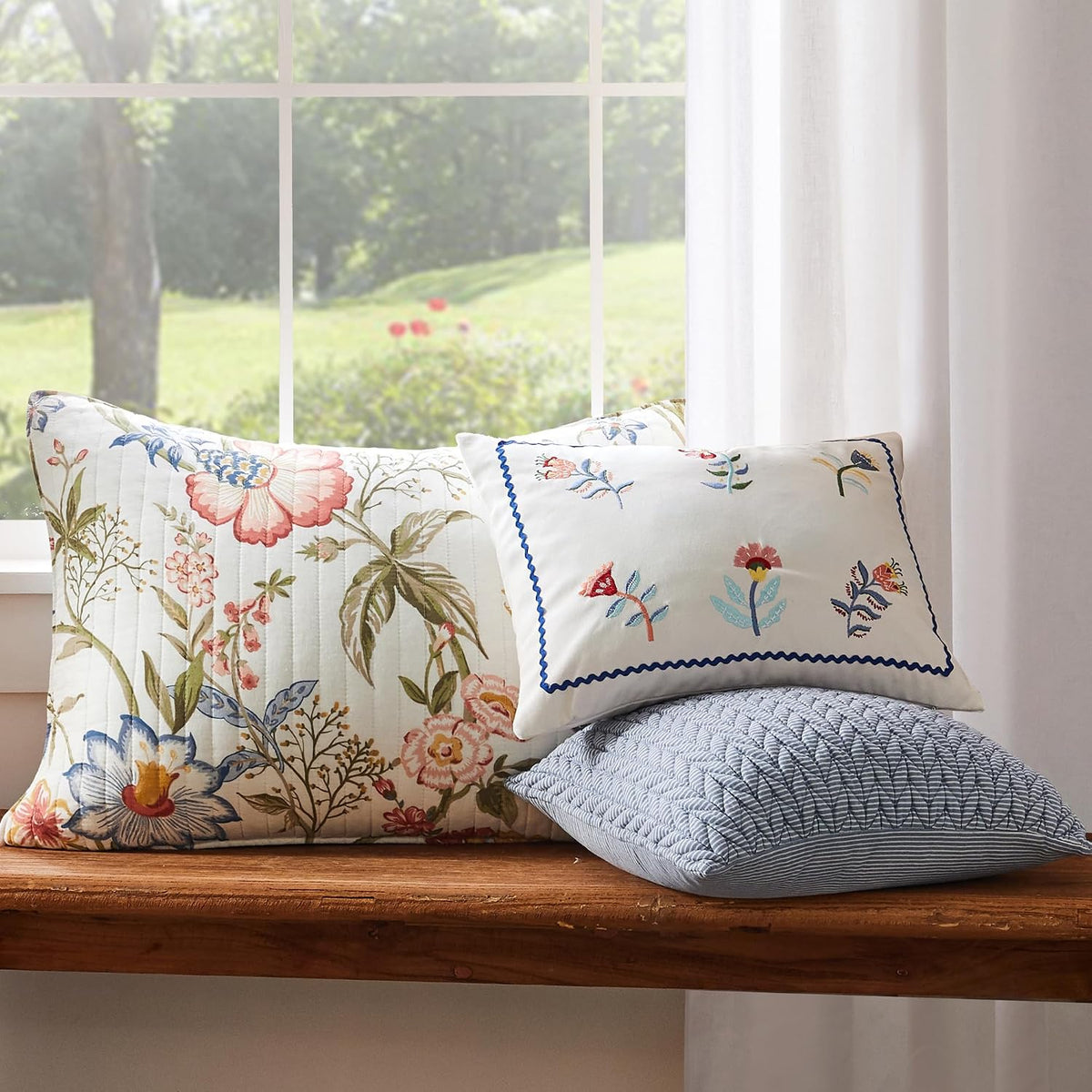 Maileen Quilt Set - King Quilt and Two King Shams - Floral - Bright Multi Color - Quilt (106x92in.) and Shams (20x36in.) - Reversible - Cotton - image 6