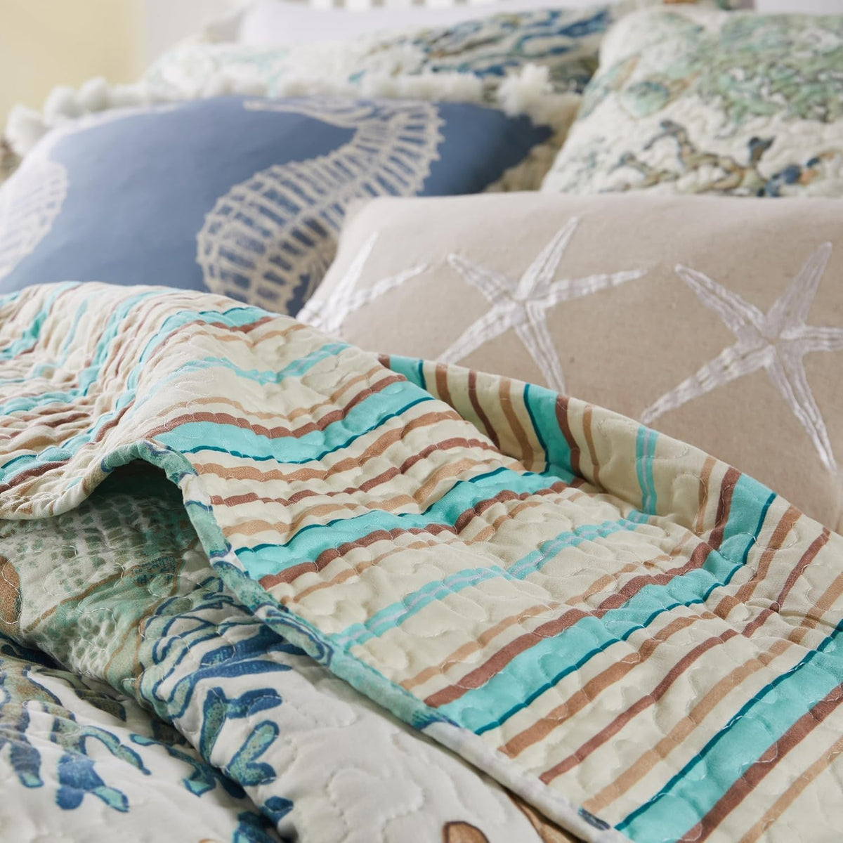 Barefoot Bungalow Atlantis Coastal Quilt Set, 5-Piece King/Cal King, Jade - image 3